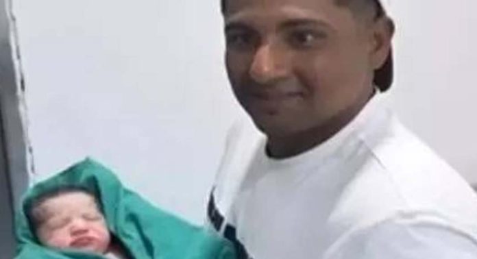 കന്നി ടെസ്റ്റ് സെഞ്ച്വറിക്ക് പിന്നാലെ സര്ഫറാസ് ഖാന് കുഞ്ഞ് പിറന്നു കന്നി ടെസ്റ്റ് സെഞ്ച്വറിക്ക് പിന്നാലെ സര്ഫറാസ് ഖാന് കുഞ്ഞ് പിറന്നു