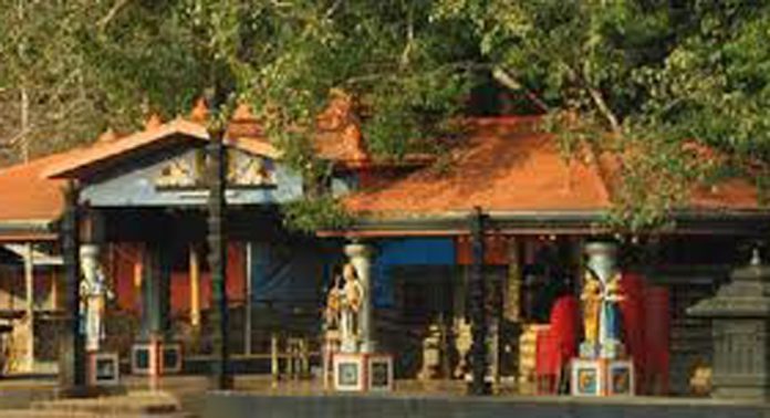 28-ാം ഓണോത്സവത്തിന് പടനിലം പരബ്രഹ്മക്ഷേത്രം ഒരുങ്ങി 28-ാം ഓണോത്സവത്തിന് പടനിലം പരബ്രഹ്മക്ഷേത്രം ഒരുങ്ങി