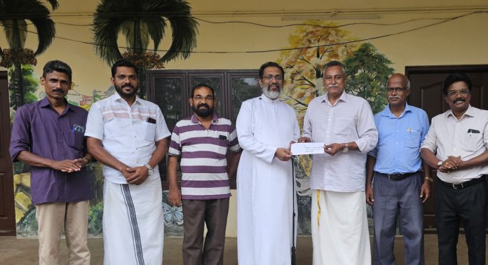 തലവടി സി.എം.എസ് ഹൈസ്ക്കൂൾ പൂർവ്വ വിദ്യാർത്ഥി ക്രിസ്തുമസ് സംഗമം ഡിസംബര് 28ന് തലവടി സി.എം.എസ് ഹൈസ്ക്കൂൾ പൂർവ്വ വിദ്യാർത്ഥി ക്രിസ്തുമസ് സംഗമം ഡിസംബര് 28ന്