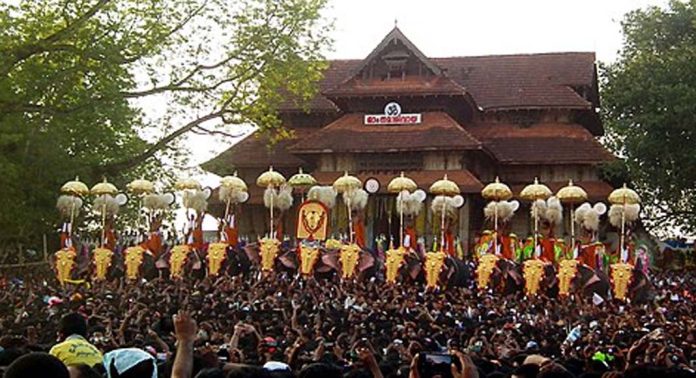 തൃശ്ശൂരിൽ പൂരാവേശം ; ഘടകപൂരങ്ങളുടെ എഴുന്നള്ളിപ്പ് തുടങ്ങി ; കണിമംഗലം ശാസ്താവ് വടക്കുംനാഥനിലേക്ക് തൃശ്ശൂരിൽ പൂരാവേശം ; ഘടകപൂരങ്ങളുടെ എഴുന്നള്ളിപ്പ് തുടങ്ങി ; കണിമംഗലം ശാസ്താവ് വടക്കുംനാഥനിലേക്ക്