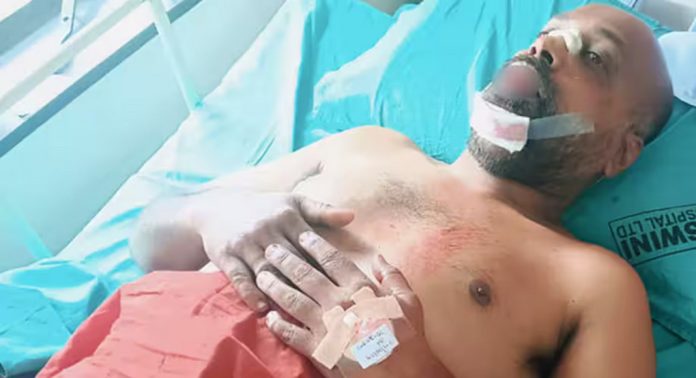 തൃശ്ശൂരിൽ റോഡിലെ കുഴിയിൽ വീണ് സ്കൂട്ടർ യാത്രക്കാരന് പരിക്ക് തൃശ്ശൂരിൽ റോഡിലെ കുഴിയിൽ വീണ് സ്കൂട്ടർ യാത്രക്കാരന് പരിക്ക്