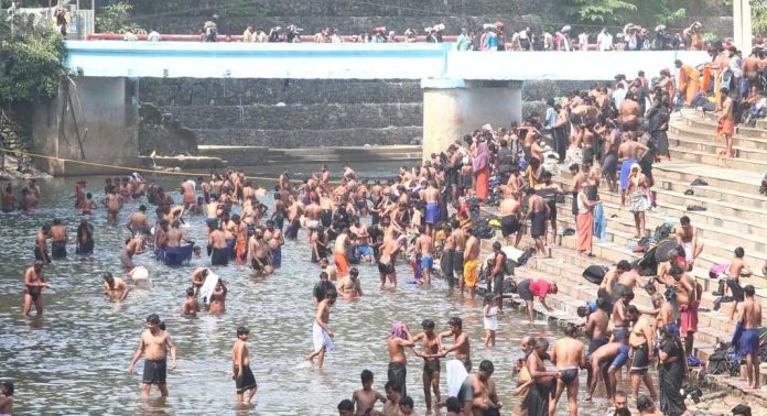 പമ്പാ സ്നാന ഘട്ടത്തിൽ ഗ്രീൻ ഗാർഡ്സ് – അപേക്ഷ ക്ഷണിച്ചു പമ്പാ സ്നാന ഘട്ടത്തിൽ ഗ്രീൻ ഗാർഡ്സ് – അപേക്ഷ ക്ഷണിച്ചു