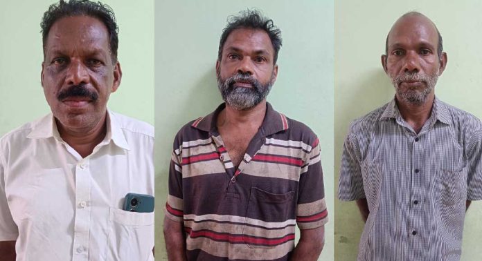 വണ്ടിമല ക്ഷേത്രത്തിന്റെ വക ശിലാനാഗ വിളക്ക് രാത്രി സമയത്ത് ഇളക്കിയെടുത്ത് പെരുങ്കുളം കുളത്തിൽ തള്ളിയ പ്രതികള് പിടിയിലായി വണ്ടിമല ക്ഷേത്രത്തിന്റെ വക ശിലാനാഗ വിളക്ക് രാത്രി സമയത്ത് ഇളക്കിയെടുത്ത് പെരുങ്കുളം കുളത്തിൽ തള്ളിയ പ്രതികള് പിടിയിലായി