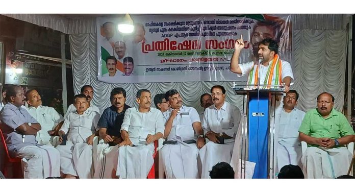 പിണറായി സർക്കാർ അഴിമതി സാർവത്രികമാക്കി ; ചാണ്ടി ഉമ്മൻ എം.എൽ.എ പിണറായി സർക്കാർ അഴിമതി സാർവത്രികമാക്കി ; ചാണ്ടി ഉമ്മൻ എം.എൽ.എ
