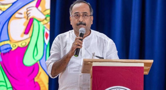 മുഖ്യമന്ത്രിയുടെ നിലപാട് ഇരട്ടത്താപ്പ് ; അഡ്വ. വർഗീസ് മാമൻ മുഖ്യമന്ത്രിയുടെ നിലപാട് ഇരട്ടത്താപ്പ് ; അഡ്വ. വർഗീസ് മാമൻ