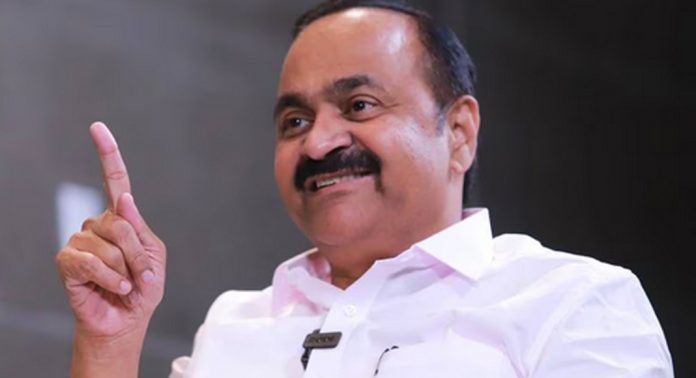 രാഹുലിന്റെ വണ്ടിയില് കഞ്ചാവ് ഒളിപ്പിക്കാത്തത് ആശ്വാസം : വി ഡി സതീശന് രാഹുലിന്റെ വണ്ടിയില് കഞ്ചാവ് ഒളിപ്പിക്കാത്തത് ആശ്വാസം : വി ഡി സതീശന്