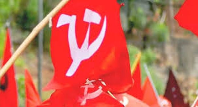 കൊല്ലം സിപിഐഎം ഏരിയ സമ്മേളനത്തിൽ പാർട്ടി നേതൃത്വത്തിനെതിരെ രൂക്ഷ വിമർശനം കൊല്ലം സിപിഐഎം ഏരിയ സമ്മേളനത്തിൽ പാർട്ടി നേതൃത്വത്തിനെതിരെ രൂക്ഷ വിമർശനം