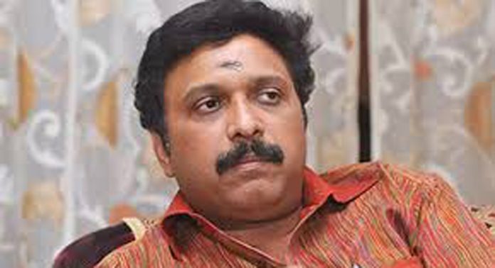 കാക്കനാട് ഓട്ടോ ഡ്രൈവര് യാത്രാക്കൂലി ഇനത്തില് 50 രൂപ അധികം വാങ്ങി ; ഡ്രൈവര്ക്ക് കിട്ടിയത് എട്ടിന്റെ പണി കാക്കനാട് ഓട്ടോ ഡ്രൈവര് യാത്രാക്കൂലി ഇനത്തില് 50 രൂപ അധികം വാങ്ങി ; ഡ്രൈവര്ക്ക് കിട്ടിയത് എട്ടിന്റെ പണി