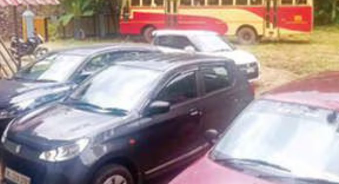 തീർഥാടകർക്കായി താത്കാലിക വിശ്രമകേന്ദ്രവും പാർക്കിംഗ് മൈതാനവും ഒരുക്കി കുളനട പഞ്ചായത്ത് തീർഥാടകർക്കായി താത്കാലിക വിശ്രമകേന്ദ്രവും പാർക്കിംഗ് മൈതാനവും ഒരുക്കി കുളനട പഞ്ചായത്ത്