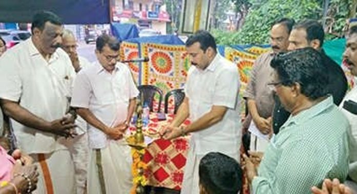 ശബരിമല അയ്യപ്പസേവാ സമാജത്തിന്റെ നേതൃത്വത്തിൽ കൈപ്പട്ടൂരിൽ സേവനകേന്ദ്രം പ്രവർത്തനം തുടങ്ങി ശബരിമല അയ്യപ്പസേവാ സമാജത്തിന്റെ നേതൃത്വത്തിൽ കൈപ്പട്ടൂരിൽ സേവനകേന്ദ്രം പ്രവർത്തനം തുടങ്ങി