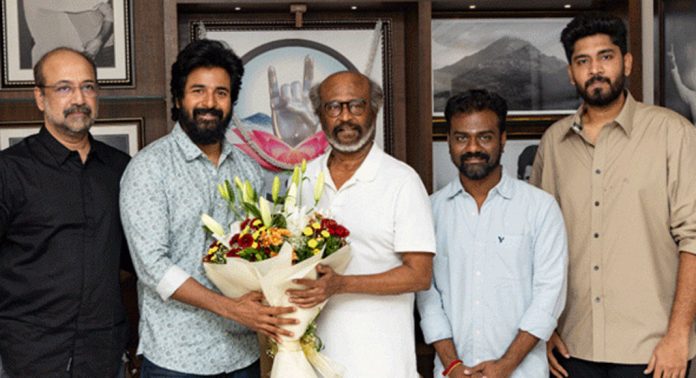 അമരന് അഭിനന്ദനങ്ങളുമായി രജനികാന്ത് ; അണിയറപ്രവര്ത്തകരെ നേരിട്ടെത്തി പ്രശംസിച്ച് താരം അമരന് അഭിനന്ദനങ്ങളുമായി രജനികാന്ത് ; അണിയറപ്രവര്ത്തകരെ നേരിട്ടെത്തി പ്രശംസിച്ച് താരം