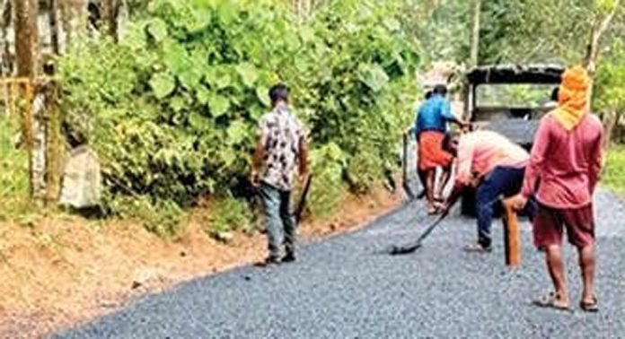 പയ്യനല്ലൂർ-ഉദിക്കൽ ഭാഗത്തേക്കുള്ള റോഡ് ടാർ ചെയ്തു പയ്യനല്ലൂർ-ഉദിക്കൽ ഭാഗത്തേക്കുള്ള റോഡ് ടാർ ചെയ്തു
