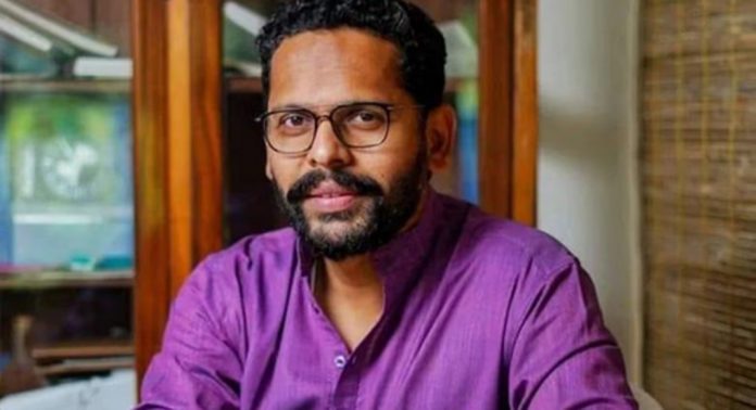 പ്രതികൂട്ടിൽ ആരൊക്കെ ഉണ്ടാകുമെന്ന് ഈ തിരഞ്ഞെടുപ്പ് കഴിയുമ്പോൾ പാലക്കാട് കാണിച്ചുതരുമെന്ന് സരിന് പ്രതികൂട്ടിൽ ആരൊക്കെ ഉണ്ടാകുമെന്ന് ഈ തിരഞ്ഞെടുപ്പ് കഴിയുമ്പോൾ പാലക്കാട് കാണിച്ചുതരുമെന്ന് സരിന്