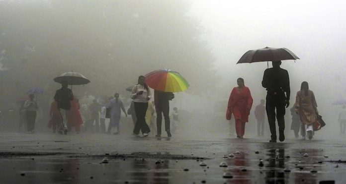 കേരളത്തിൽ വരും ദിവസങ്ങളിൽ ശക്തമായ മഴയ്ക്ക് സാധ്യത ; 11 ജില്ലകളില് യെല്ലോ അലര്ട്ട് കേരളത്തിൽ വരും ദിവസങ്ങളിൽ ശക്തമായ മഴയ്ക്ക് സാധ്യത ; 11 ജില്ലകളില് യെല്ലോ അലര്ട്ട്