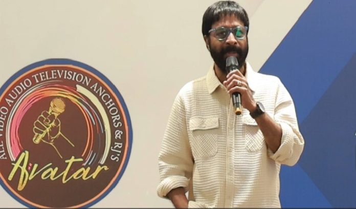 അവതാരകരുടെ ക്ഷേമത്തിനായി ‘അവതാര്’ ; പുതിയ സംഘടന രൂപീകരിച്ചു ; ഹരിശ്രീ അശോകന് ഉദ്ഘാടനം ചെയ്തു അവതാരകരുടെ ക്ഷേമത്തിനായി ‘അവതാര്’ ; പുതിയ സംഘടന രൂപീകരിച്ചു ; ഹരിശ്രീ അശോകന് ഉദ്ഘാടനം ചെയ്തു