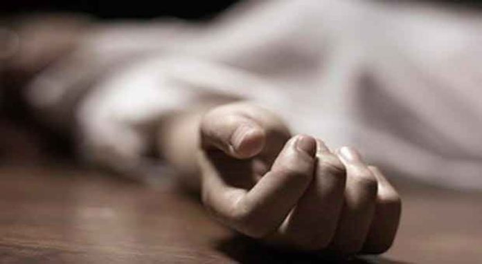 കാറിനുള്ളില് കുടുങ്ങിയ സഹോദരങ്ങളായ നാലു കുട്ടികള് ശ്വാസം മുട്ടി മരിച്ചു കാറിനുള്ളില് കുടുങ്ങിയ സഹോദരങ്ങളായ നാലു കുട്ടികള് ശ്വാസം മുട്ടി മരിച്ചു