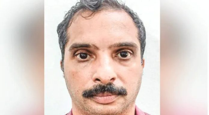 വയോധികയെ കാറിൽ കയറ്റി ആഭരണങ്ങൾ കവർന്നയാൾ പിടിയിൽ വയോധികയെ കാറിൽ കയറ്റി ആഭരണങ്ങൾ കവർന്നയാൾ പിടിയിൽ