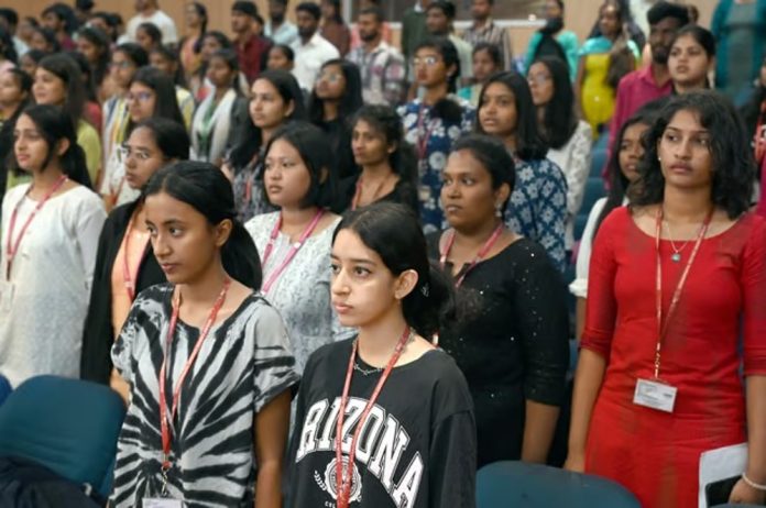 ജെഇഇ അഡ്വാന്സ്ഡ് ഇനി മൂന്ന് തവണ എഴുതാം ; മാനദണ്ഡങ്ങള് പ്രസിദ്ധീകരിച്ചു ജെഇഇ അഡ്വാന്സ്ഡ് ഇനി മൂന്ന് തവണ എഴുതാം ; മാനദണ്ഡങ്ങള് പ്രസിദ്ധീകരിച്ചു