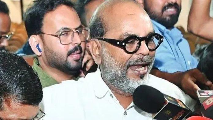 പെട്ടിയിലേക്ക് മാത്രം പ്രചാരണമൊതുക്കുന്നത് കോൺഗ്രസിൻ്റെ ട്രാപ്പ് ; നിലപാടിലുറച്ച് എൻ എൻ കൃഷ്ണദാസ് പെട്ടിയിലേക്ക് മാത്രം പ്രചാരണമൊതുക്കുന്നത് കോൺഗ്രസിൻ്റെ ട്രാപ്പ് ; നിലപാടിലുറച്ച് എൻ എൻ കൃഷ്ണദാസ്