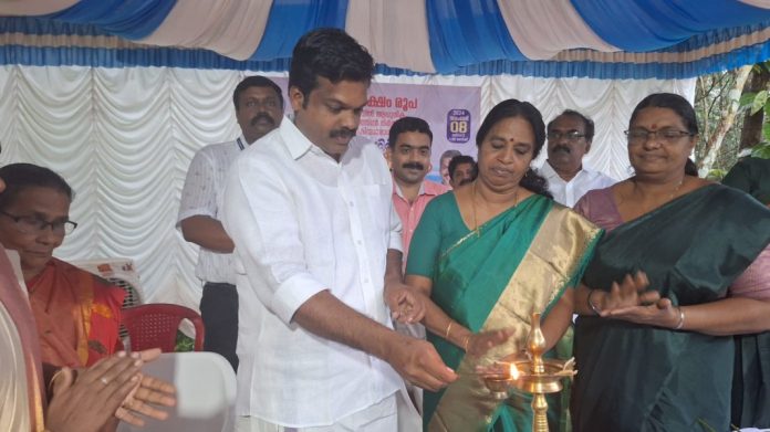 കലഞ്ഞൂർ ഇടത്തറ ആരോഗ്യ ഉപകേന്ദ്രം ; അഡ്വ. കെ യു ജനീഷ് കുമാർ എം എൽ എ നിർമ്മാണ ഉദ്ഘാടനം നടത്തി കലഞ്ഞൂർ ഇടത്തറ ആരോഗ്യ ഉപകേന്ദ്രം ; അഡ്വ. കെ യു ജനീഷ് കുമാർ എം എൽ എ നിർമ്മാണ ഉദ്ഘാടനം നടത്തി