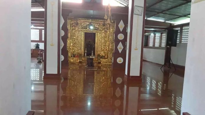 നെടുങ്കണ്ടത്ത് ക്ഷേത്ര ഭണ്ഡാരം കുത്തിത്തുറന്ന് പണം കവർന്നു നെടുങ്കണ്ടത്ത് ക്ഷേത്ര ഭണ്ഡാരം കുത്തിത്തുറന്ന് പണം കവർന്നു