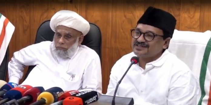 സമുദായത്തിൻ്റെ ഐക്യം കാത്തുസൂക്ഷിക്കണം ; ഒരുമിച്ച് വാർത്താസമ്മേളനം നടത്തി ലീഗ്-സമസ്ത നേതാക്കള് സമുദായത്തിൻ്റെ ഐക്യം കാത്തുസൂക്ഷിക്കണം ; ഒരുമിച്ച് വാർത്താസമ്മേളനം നടത്തി ലീഗ്-സമസ്ത നേതാക്കള്