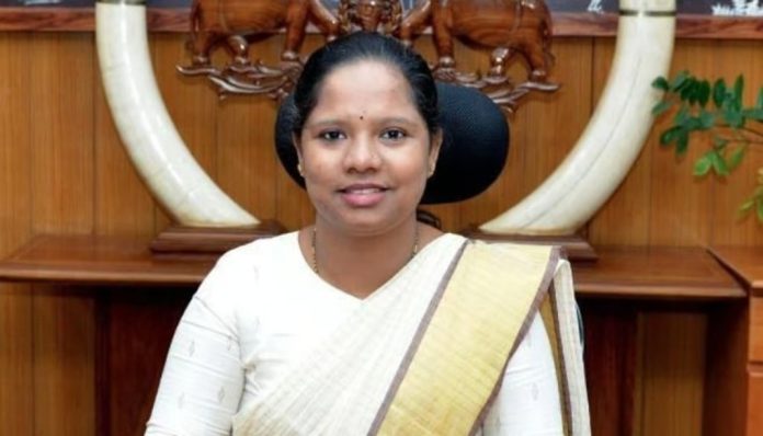 ദുരിതബാധിതര്ക്കായുള്ള കിറ്റ് വിതരണം നിര്ത്തിവയ്ക്കണം ; മേപ്പാടി പഞ്ചായത്തിന് കലക്ടറുടെ നിര്ദേശം ദുരിതബാധിതര്ക്കായുള്ള കിറ്റ് വിതരണം നിര്ത്തിവയ്ക്കണം ; മേപ്പാടി പഞ്ചായത്തിന് കലക്ടറുടെ നിര്ദേശം