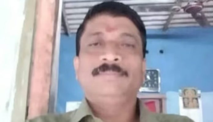 ഭിന്നശേഷിക്കാരനായ മകനെ കെട്ടിത്തൂക്കി, പിതാവ് തൂങ്ങി മരിച്ചു ഭിന്നശേഷിക്കാരനായ മകനെ കെട്ടിത്തൂക്കി, പിതാവ് തൂങ്ങി മരിച്ചു