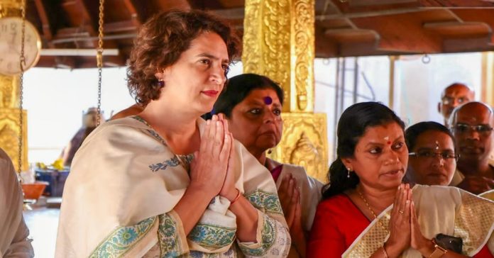 വയനാട്ടില് കോണ്ഗ്രസ് സ്ഥാനാര്ഥി പ്രിയങ്ക ഗാന്ധി വീണ്ടും മണ്ഡലത്തിലെത്തി ; തിരുനെല്ലി ക്ഷേത്രത്തിലും പ്രിയങ്ക ദര്ശനം നടത്തി വയനാട്ടില് കോണ്ഗ്രസ് സ്ഥാനാര്ഥി പ്രിയങ്ക ഗാന്ധി വീണ്ടും മണ്ഡലത്തിലെത്തി ; തിരുനെല്ലി ക്ഷേത്രത്തിലും പ്രിയങ്ക ദര്ശനം നടത്തി