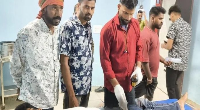 സുഹൃത്തുക്കൾ തമ്മിലുള്ള തർക്കം ; വെടിവയ്പ്പിൽ എട്ടാം ക്ലാസ് വിദ്യാർത്ഥിക്ക് ഗുരുതര പരിക്ക് സുഹൃത്തുക്കൾ തമ്മിലുള്ള തർക്കം ; വെടിവയ്പ്പിൽ എട്ടാം ക്ലാസ് വിദ്യാർത്ഥിക്ക് ഗുരുതര പരിക്ക്