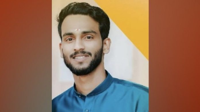 കടലിൽ കുളിക്കാനിറങ്ങി കാണാതായ യുവാവിന്റെ മൃതദേഹം കണ്ടെത്തി കടലിൽ കുളിക്കാനിറങ്ങി കാണാതായ യുവാവിന്റെ മൃതദേഹം കണ്ടെത്തി