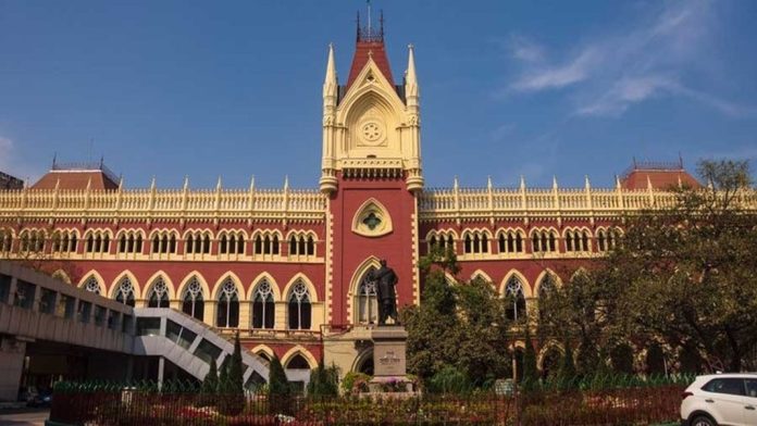 പ്രായപൂര്ത്തിയായ സ്ത്രീ ശാരീരിക ബന്ധത്തിന് ബോധപൂര്വം സമ്മതം നല്കിയാല് വിവാഹവാഗ്ദാന പീഡനക്കേസ് നിലനില്ക്കില്ല : കല്ക്കട്ട ഹൈക്കോടതി പ്രായപൂര്ത്തിയായ സ്ത്രീ ശാരീരിക ബന്ധത്തിന് ബോധപൂര്വം സമ്മതം നല്കിയാല് വിവാഹവാഗ്ദാന പീഡനക്കേസ് നിലനില്ക്കില്ല : കല്ക്കട്ട ഹൈക്കോടതി
