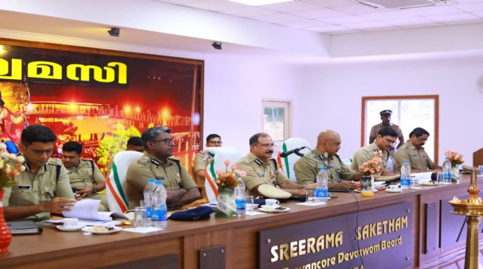 ശബരിമല തീര്ത്ഥാടനം : സംസ്ഥാന പോലീസ് മേധാവി പമ്പ സന്ദർശിച്ചു ; മുന്നൊരുക്കങ്ങള് വിലയിരുത്തി ശബരിമല തീര്ത്ഥാടനം : സംസ്ഥാന പോലീസ് മേധാവി പമ്പ സന്ദർശിച്ചു ; മുന്നൊരുക്കങ്ങള് വിലയിരുത്തി