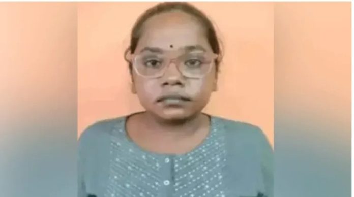 വീട്ടിൽനിന്ന് 12 ലക്ഷത്തിന്റെ സ്വർണാഭരണം കവർന്ന വീട്ടുജോലിക്കാരി അറസ്റ്റിൽ വീട്ടിൽനിന്ന് 12 ലക്ഷത്തിന്റെ സ്വർണാഭരണം കവർന്ന വീട്ടുജോലിക്കാരി അറസ്റ്റിൽ