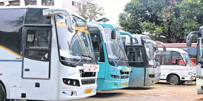 ദീര്ഘദൂര സ്വകാര്യ ബസുകള്ക്ക് പെര്മിറ്റ് പുതുക്കി നല്കാതെ സര്ക്കാര് ദീര്ഘദൂര സ്വകാര്യ ബസുകള്ക്ക് പെര്മിറ്റ് പുതുക്കി നല്കാതെ സര്ക്കാര്