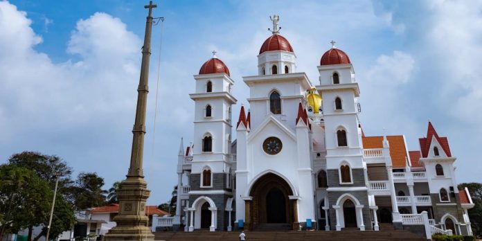 വെട്ടുകാട് തിരുനാള് ; നെയ്യാറ്റിന്കര താലൂക്കില് ഇന്ന് പ്രാദേശിക അവധി വെട്ടുകാട് തിരുനാള് ; നെയ്യാറ്റിന്കര താലൂക്കില് ഇന്ന് പ്രാദേശിക അവധി