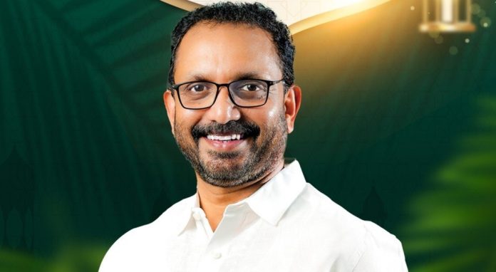 രാജ്യത്തിന്റെ ഭരണഘടനയെ സസ്പെൻഡ് ചെയ്തവർ തന്നെ ഇപ്പോൾ ആ ഭരണഘടന പോക്കറ്റിലിട്ട് നടക്കുന്നു : കെ. സുരേന്ദ്രൻ രാജ്യത്തിന്റെ ഭരണഘടനയെ സസ്പെൻഡ് ചെയ്തവർ തന്നെ ഇപ്പോൾ ആ ഭരണഘടന പോക്കറ്റിലിട്ട് നടക്കുന്നു : കെ. സുരേന്ദ്രൻ