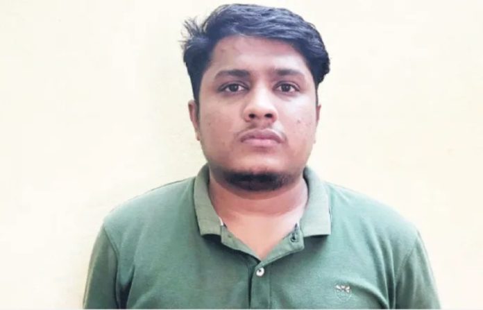 സോഫ്റ്റ്വെയറിൽ തിരിമറി നടത്തി ലക്ഷങ്ങൾ കൈക്കലാക്കി മുങ്ങിയ യുവാവ് അറസ്റ്റിൽ സോഫ്റ്റ്വെയറിൽ തിരിമറി നടത്തി ലക്ഷങ്ങൾ കൈക്കലാക്കി മുങ്ങിയ യുവാവ് അറസ്റ്റിൽ