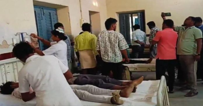 സ്കൂൾ ഉച്ചഭക്ഷണത്തിൽ പുഴു ; വിദ്യാർഥികൾ ആശുപത്രിയിൽ സ്കൂൾ ഉച്ചഭക്ഷണത്തിൽ പുഴു ; വിദ്യാർഥികൾ ആശുപത്രിയിൽ