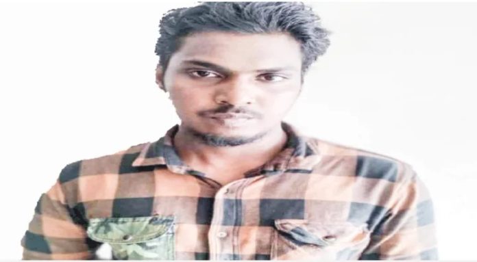 വിദ്യാര്ഥിനിക്കുനേരേ ലൈംഗികാതിക്രമം : പ്രതിക്ക് തടവും പിഴയും വിദ്യാര്ഥിനിക്കുനേരേ ലൈംഗികാതിക്രമം : പ്രതിക്ക് തടവും പിഴയും