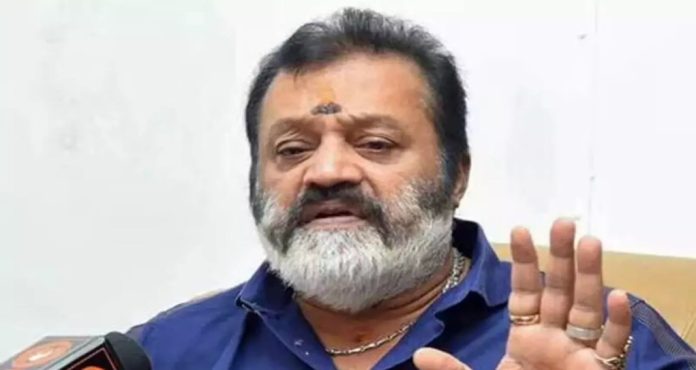 പെട്രോള് പമ്പുകള്ക്ക് അനുമതി നല്കുന്നതും റദ്ദാക്കുന്നതും എണ്ണക്കമ്പനികള് ; കേന്ദ്രസര്ക്കാര് അന്വേഷണം നടത്തിയിട്ടില്ലെന്ന് സുരേഷ് ഗോപി പെട്രോള് പമ്പുകള്ക്ക് അനുമതി നല്കുന്നതും റദ്ദാക്കുന്നതും എണ്ണക്കമ്പനികള് ; കേന്ദ്രസര്ക്കാര് അന്വേഷണം നടത്തിയിട്ടില്ലെന്ന് സുരേഷ് ഗോപി