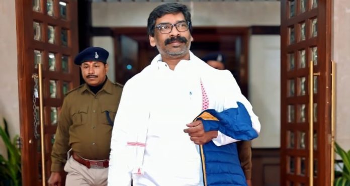 ജാർഖണ്ഡ് മുഖ്യമന്ത്രിയായി ഹേമന്ത് സോറൻ സത്യപ്രതിജ്ഞ ചെയ്തു ജാർഖണ്ഡ് മുഖ്യമന്ത്രിയായി ഹേമന്ത് സോറൻ സത്യപ്രതിജ്ഞ ചെയ്തു
