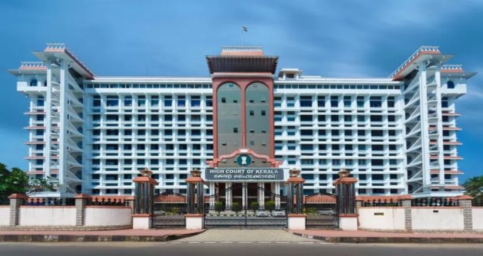 അടിയന്തിര സ്റ്റേ ഇല്ല ; സാങ്കേതിക സര്വകലാശാലയിലെ വിസി നിയമത്തില് സര്ക്കാരിന് തിരിച്ചടി അടിയന്തിര സ്റ്റേ ഇല്ല ; സാങ്കേതിക സര്വകലാശാലയിലെ വിസി നിയമത്തില് സര്ക്കാരിന് തിരിച്ചടി