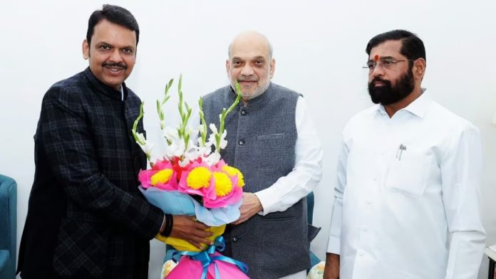 മകനെ ഉപമുഖ്യമന്ത്രിയാക്കണം, ആഭ്യന്തരവും നഗരവികസനവും വേണം ; ഉപാധി വെച്ച് ഷിന്ഡെ മകനെ ഉപമുഖ്യമന്ത്രിയാക്കണം, ആഭ്യന്തരവും നഗരവികസനവും വേണം ; ഉപാധി വെച്ച് ഷിന്ഡെ
