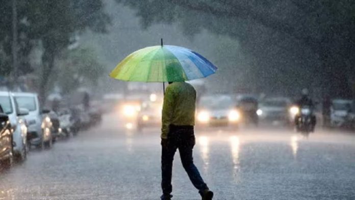 ബംഗാള് ഉള്ക്കടലില് ചുഴലിക്കാറ്റ് രൂപപ്പെടാന് സാധ്യത ; ഞായറാഴ്ച മുതല് തീവ്രമഴ, ഏഴു ജില്ലകളില് ഓറഞ്ച് അലര്ട്ട് ബംഗാള് ഉള്ക്കടലില് ചുഴലിക്കാറ്റ് രൂപപ്പെടാന് സാധ്യത ; ഞായറാഴ്ച മുതല് തീവ്രമഴ, ഏഴു ജില്ലകളില് ഓറഞ്ച് അലര്ട്ട്