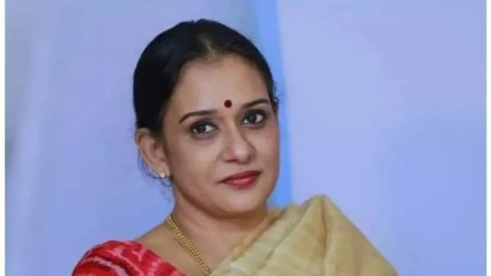 സുപ്രീംകോടതിയിൽ നൽകിയ ഹർജി അപ്രസക്തം ; മാല പാർവ്വതിക്കെതിരെ ഡബ്ല്യു സി സി സുപ്രീംകോടതിയിൽ നൽകിയ ഹർജി അപ്രസക്തം ; മാല പാർവ്വതിക്കെതിരെ ഡബ്ല്യു സി സി