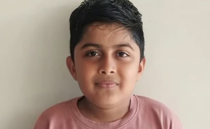 തെങ്ങ് ദേഹത്തു വീണു 10 വയസുകാരന് ദാരുണാന്ത്യം തെങ്ങ് ദേഹത്തു വീണു 10 വയസുകാരന് ദാരുണാന്ത്യം