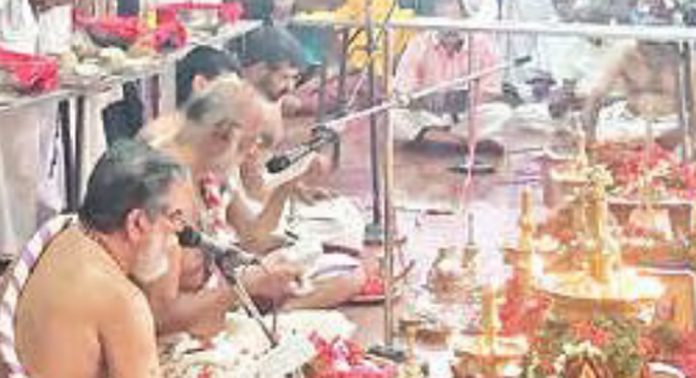 അയ്യപ്പസേവാസംഘം അമ്പലപ്പുഴയിൽ മഹാശനീശ്വരപൂജ നടത്തി അയ്യപ്പസേവാസംഘം അമ്പലപ്പുഴയിൽ മഹാശനീശ്വരപൂജ നടത്തി