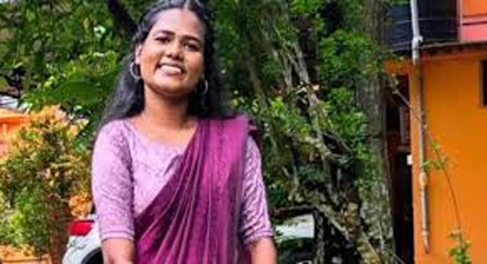 നഴ്സിംഗ് വിദ്യാർത്ഥിനിയുടെ മരണം ; അമ്മു പരിക്കേറ്റ് പത്തനംതിട്ട ജനറൽ ആശുപത്രിയിൽ കഴിഞ്ഞത് ഒരു മണിക്കൂർ 37 മിനിറ്റ് നഴ്സിംഗ് വിദ്യാർത്ഥിനിയുടെ മരണം ; അമ്മു പരിക്കേറ്റ് പത്തനംതിട്ട ജനറൽ ആശുപത്രിയിൽ കഴിഞ്ഞത് ഒരു മണിക്കൂർ 37 മിനിറ്റ്
