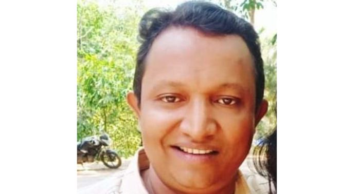 വാടക നൽകാതെ പാറ പൊട്ടിക്കുന്ന യന്ത്രങ്ങൾ തട്ടിയെടുത്ത കേസ് ; അറസ്റ്റിലായ സിപിഎം മുന് ബ്രാഞ്ച് സെക്രട്ടറി അര്ജുന് ദാസിനെ ഇന്ന് കോടതിയിൽ ഹാജരാക്കും വാടക നൽകാതെ പാറ പൊട്ടിക്കുന്ന യന്ത്രങ്ങൾ തട്ടിയെടുത്ത കേസ് ; അറസ്റ്റിലായ സിപിഎം മുന് ബ്രാഞ്ച് സെക്രട്ടറി അര്ജുന് ദാസിനെ ഇന്ന് കോടതിയിൽ ഹാജരാക്കും